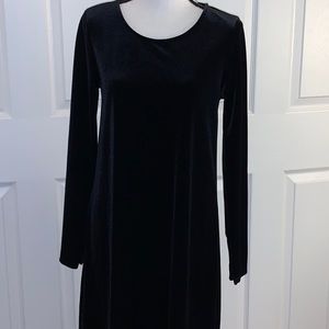 New black dress from Gap
